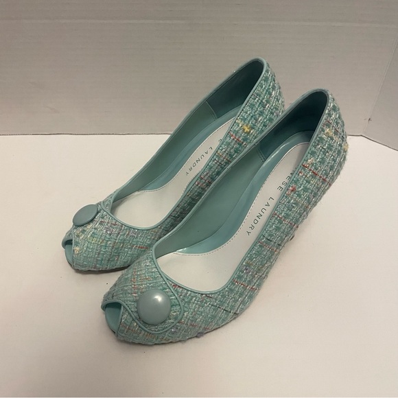 Chinese Laundry Shoes - Chinese Laundry Cutie Open Toe Pump Tweed and Button Blue Women's Heels Size 8
